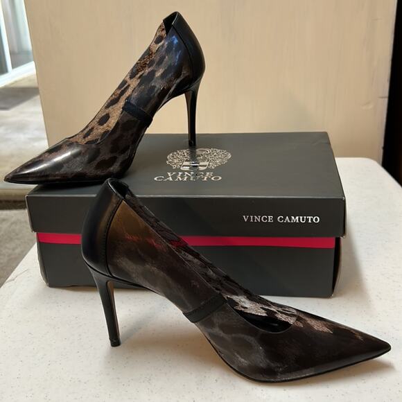 Vince Camuto Anessta Pump - Picture 2 of 4